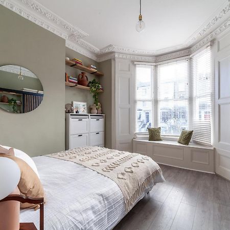 Arte Stays - 2 Bed Luxurious Flat, Garden, 5Min Dalston St., Parking Available, Serviced Accommodation - Up To 5 Ppl Londra Exterior foto